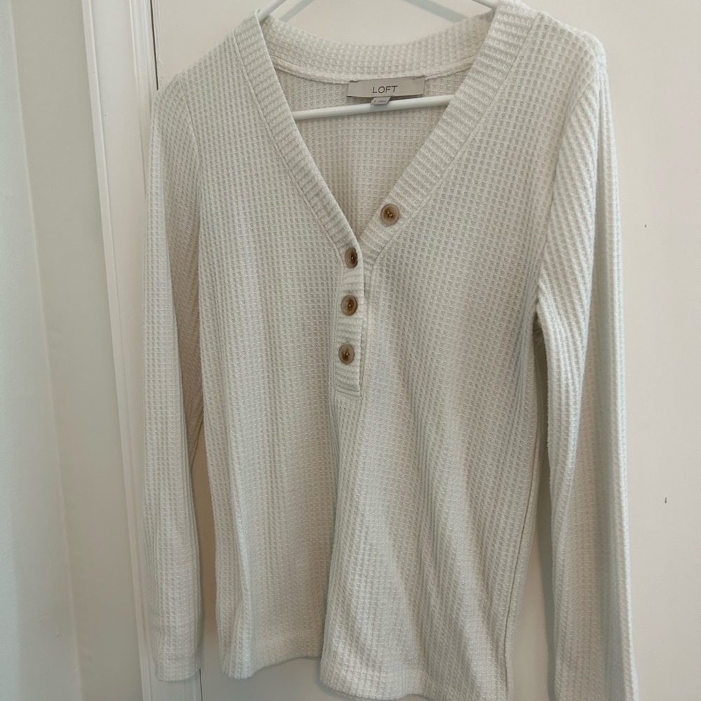 Loft waffle button top